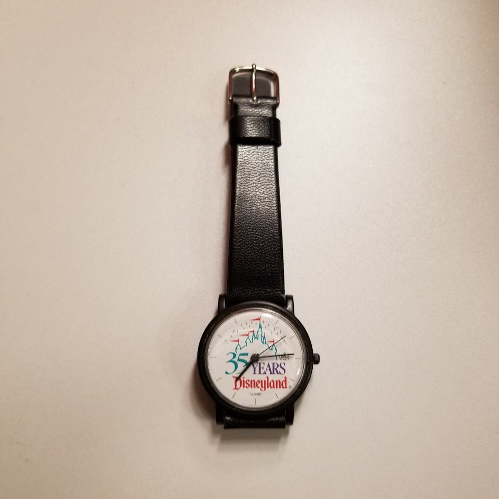 Vintage Disney (35 Years Disneyland) LORUS QUARTZ Watch Collector's Item